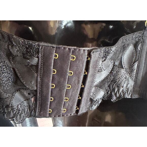 Victoria’s Secret Black Lace Bralette XL Floral Mesh Sheer Lingerie New - Picture 4 of 8